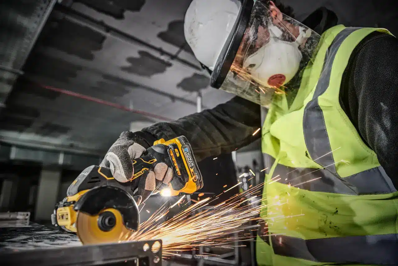 Mini Troncatrice DEWALT DCS438N-XJ - immagine 4